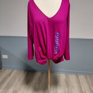 Elegant Magenta Long Sleeve V-Neck Top